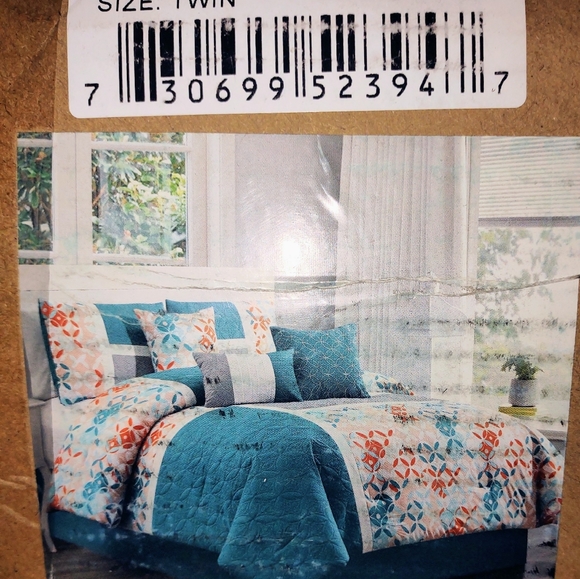 Twin Comforter Set - Picture 2 of 2